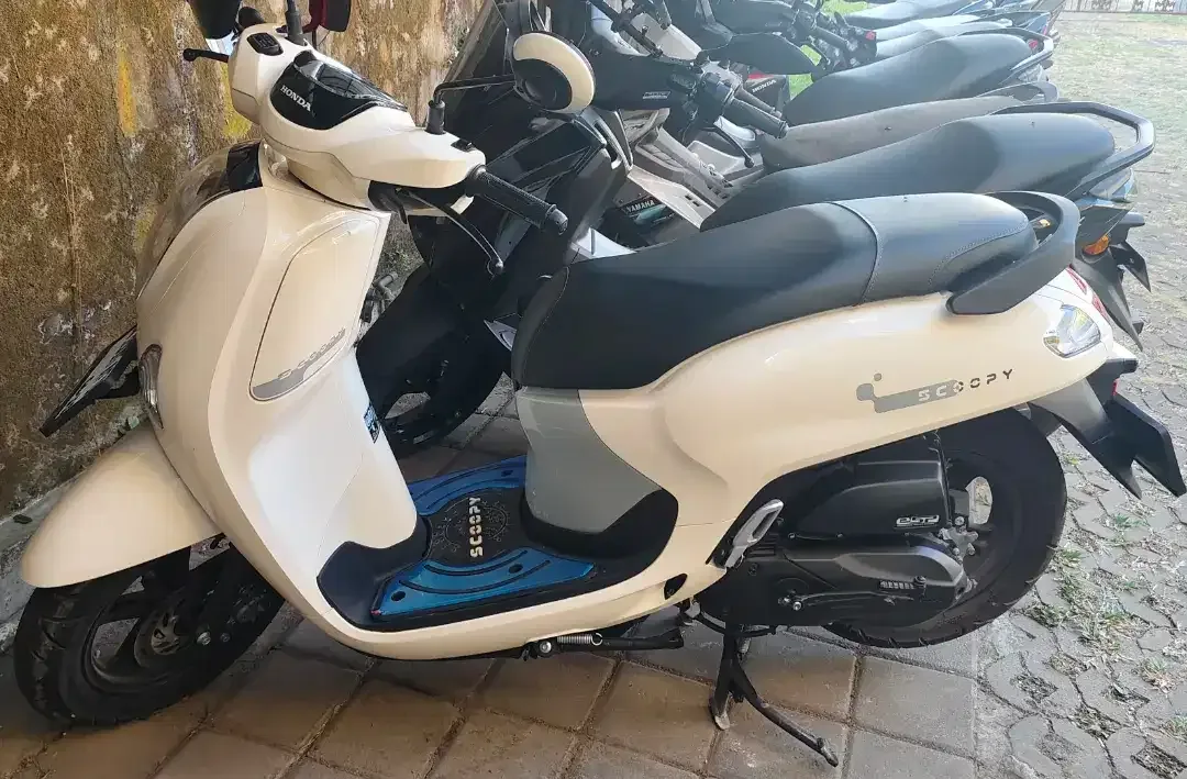 SCOOPY 2026 SCOND LIKE NEW - Image 2 of 4