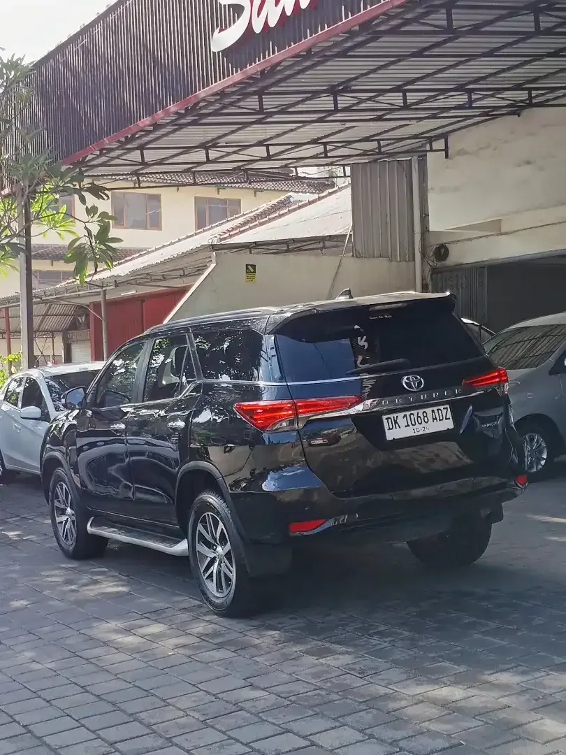 FORTUNER VRZ DISEL LOW KM FULL ORISINIL SIAP PAKAI - Image 3 of 10