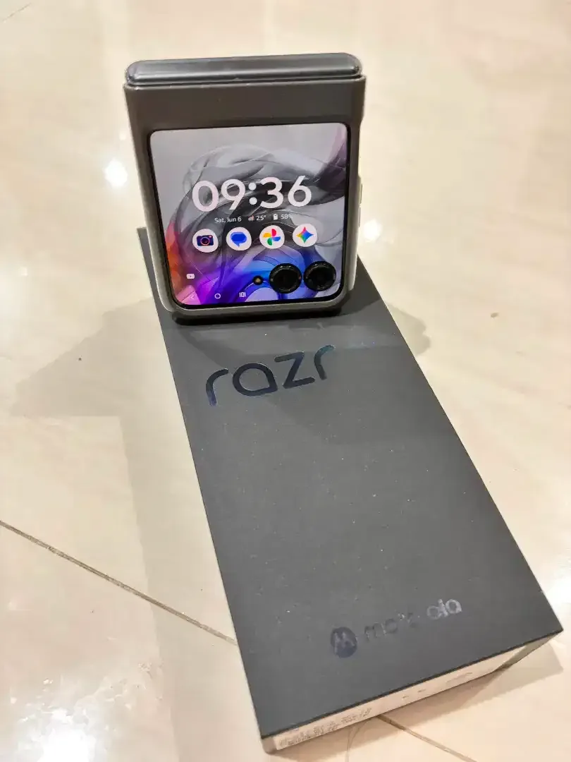 Motorola RAZR 50 - Image 5 of 5