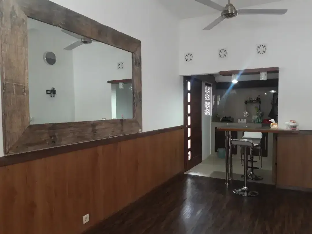 Rumah tinggal yg tenang & nyaman - Image 6 of 10
