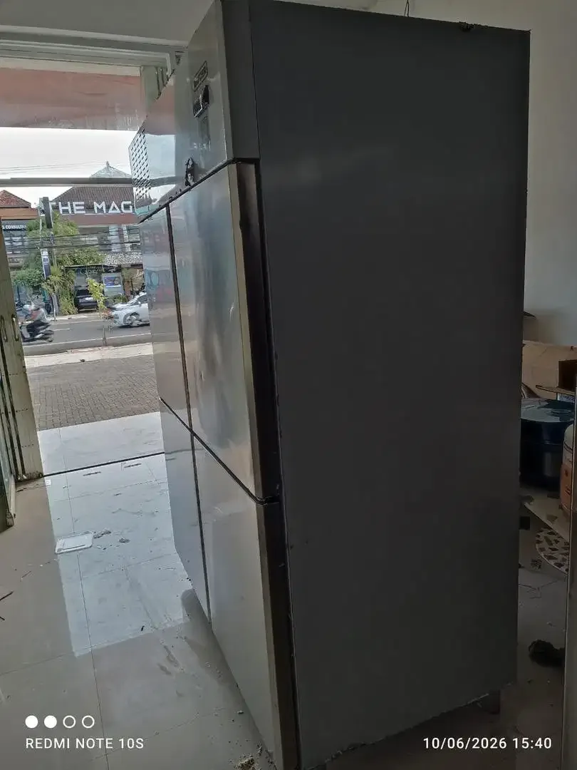 Dijual freezer 4 pintu GOFNER SUF 1400-4D - Image 4 of 8