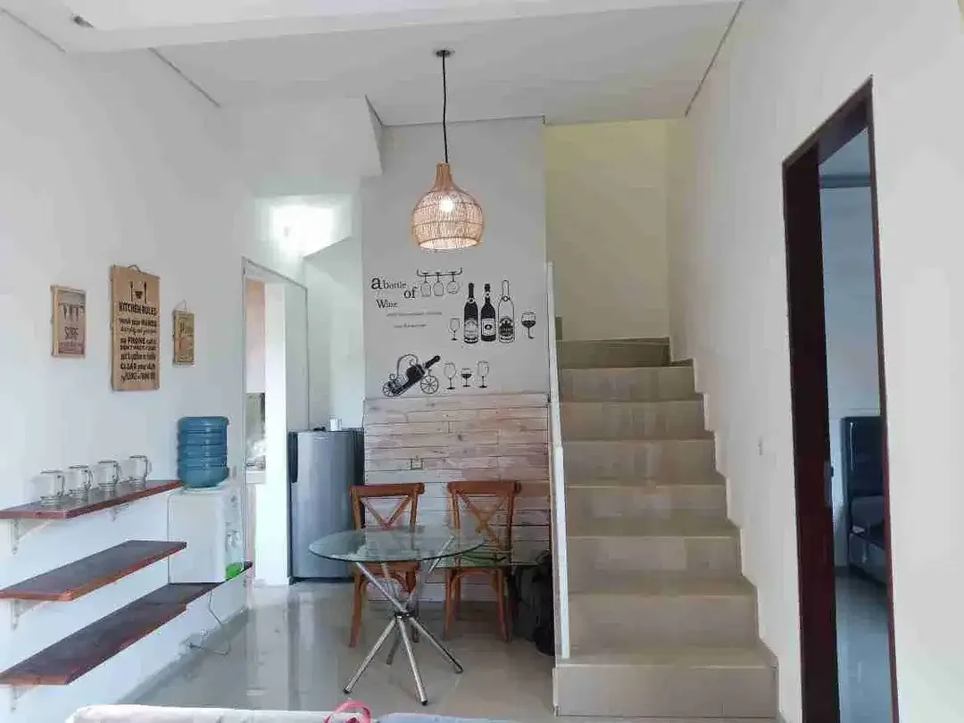 RUMAH 2 LANTAI LOKASI STRATEGIS DALAM PERUMAHAN PURIGADING JIMBARAN, BALI - Image 6 of 10