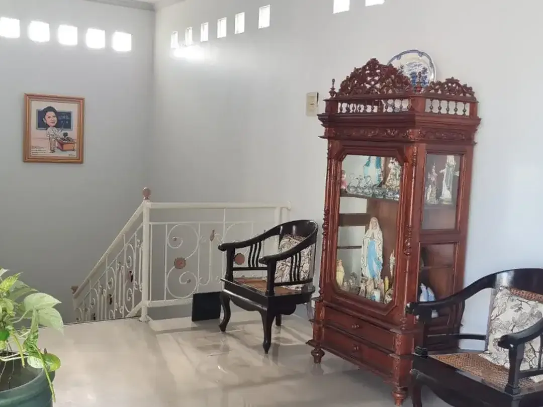 Freehold-Family-Friendly House for Sale in Padang Sambian, Bali - Image 7 of 10