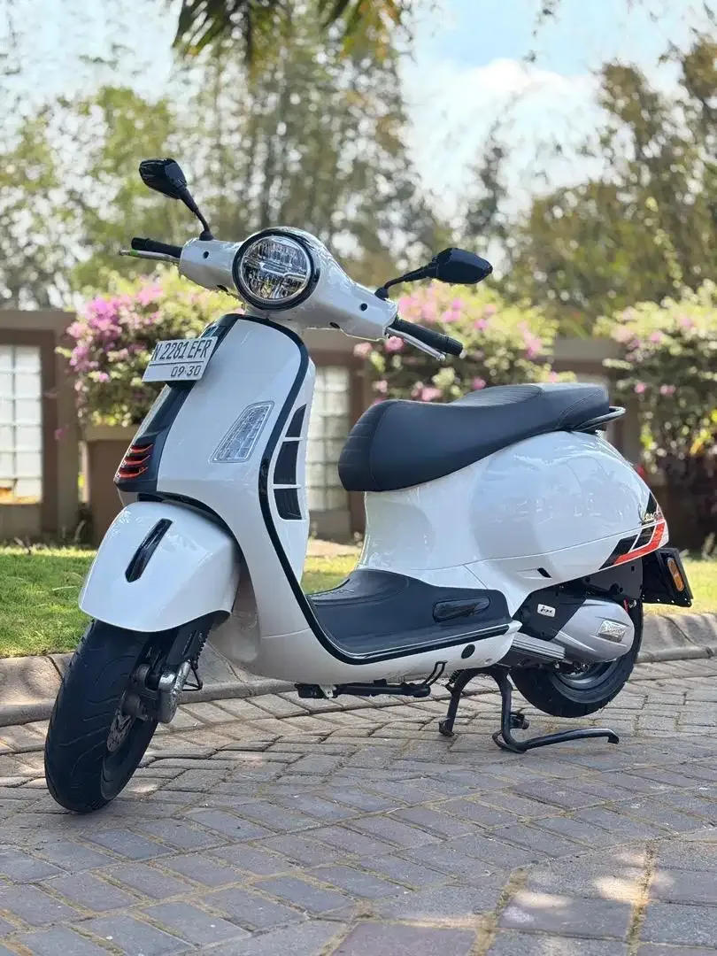 Gress Vespa GTS Super Sport 150 ABS Keyless thn 2025 Koko Motor - Image 3 of 10