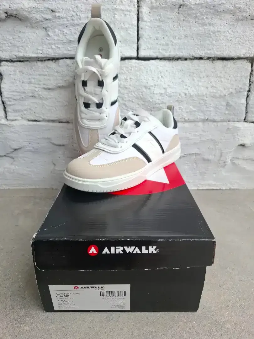 Sepatu Airwalk Charis Size 39 fit to 40 Original Baru - Image 1 of 5