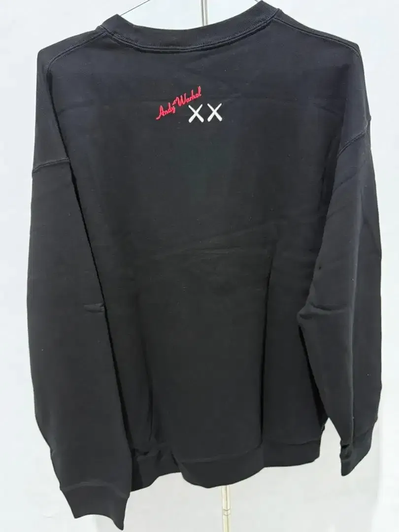 Uniqlo Sweater size L - Image 2 of 2