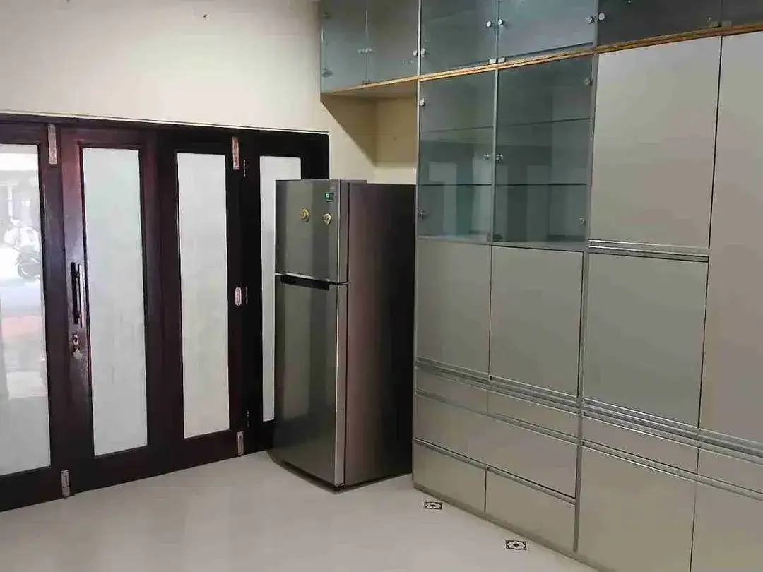 Rumah Dijual, 2 Lantai, 3Kt 3Km, SHM, Gatot Subroto Denpasar, One Gate Security. - Image 6 of 9