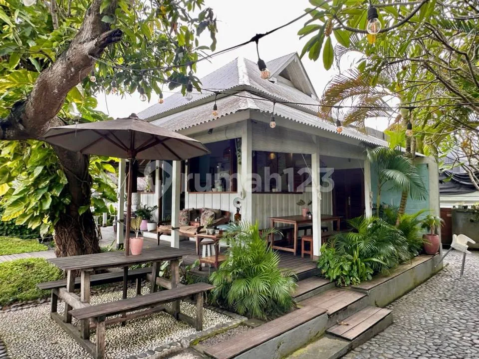 For Sale Established Restaurant / Café - Prime Location In Canggu - Image 1 of 4
