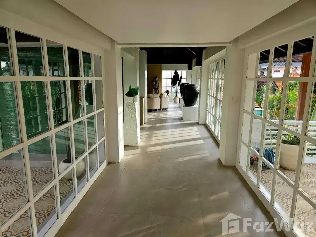 4 Bedroom Villa for sale in Seminyak, Bali - Image 5 of 10
