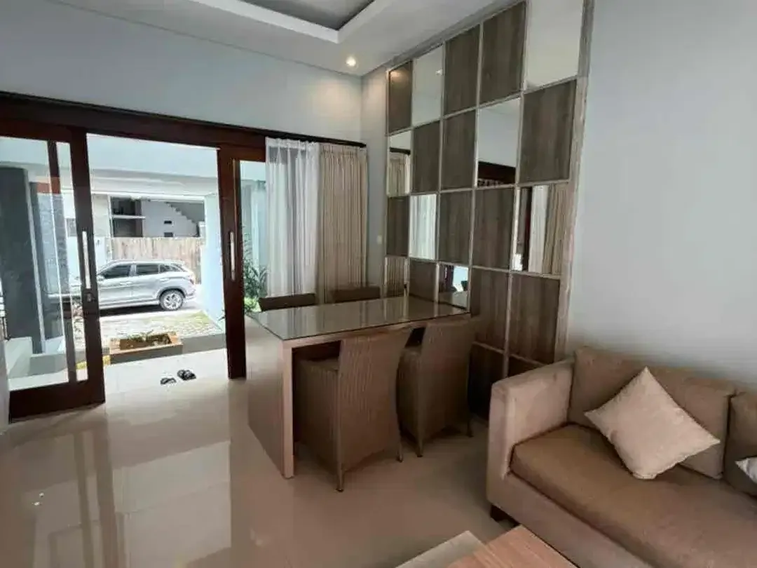 Disewakan Villa Nyaman 3BR Dekat Pantai Melasti Bali - Image 6 of 10