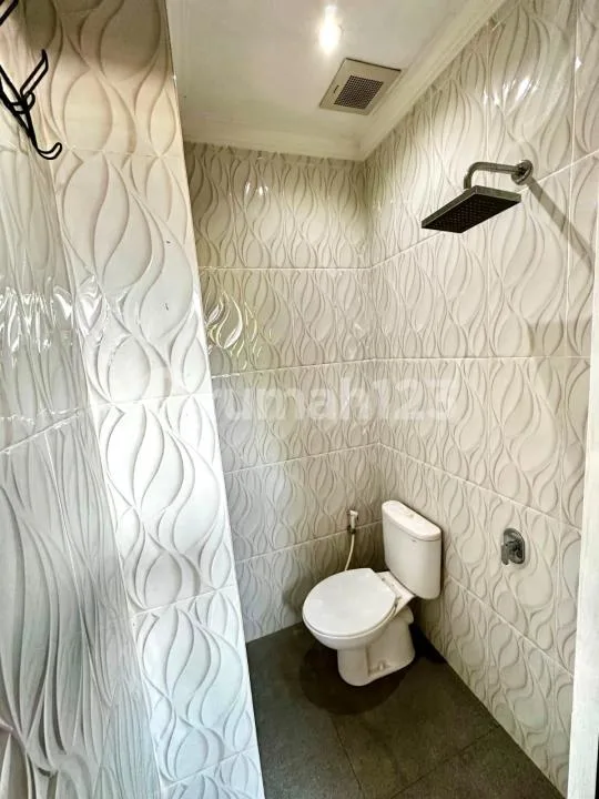 Rumah Modern 2 Lantai di Abianbase - Dekat Canggu - Image 4 of 4