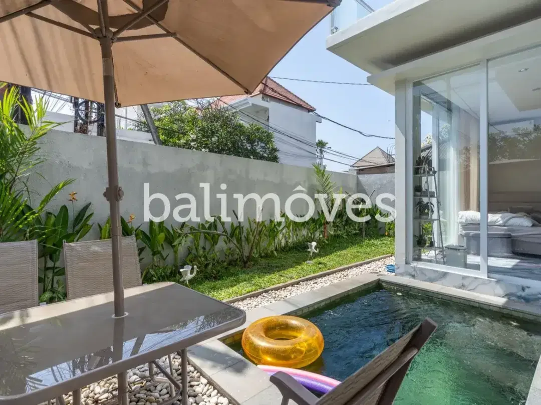 Vila Baru yang Menawan dengan Tiga Kamar Tidur di Sanur - Image 3 of 10