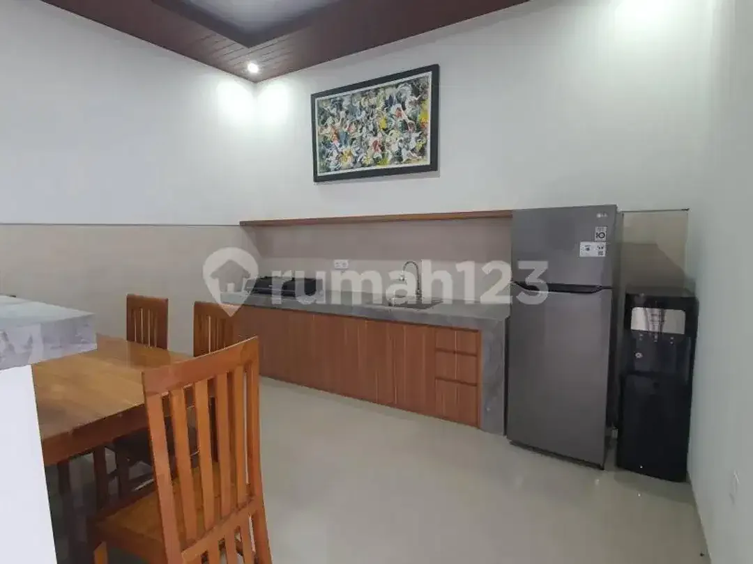 Vila Baru Tenang dan Sejuk di Kerobokan Bebas Banjir - Image 1 of 5
