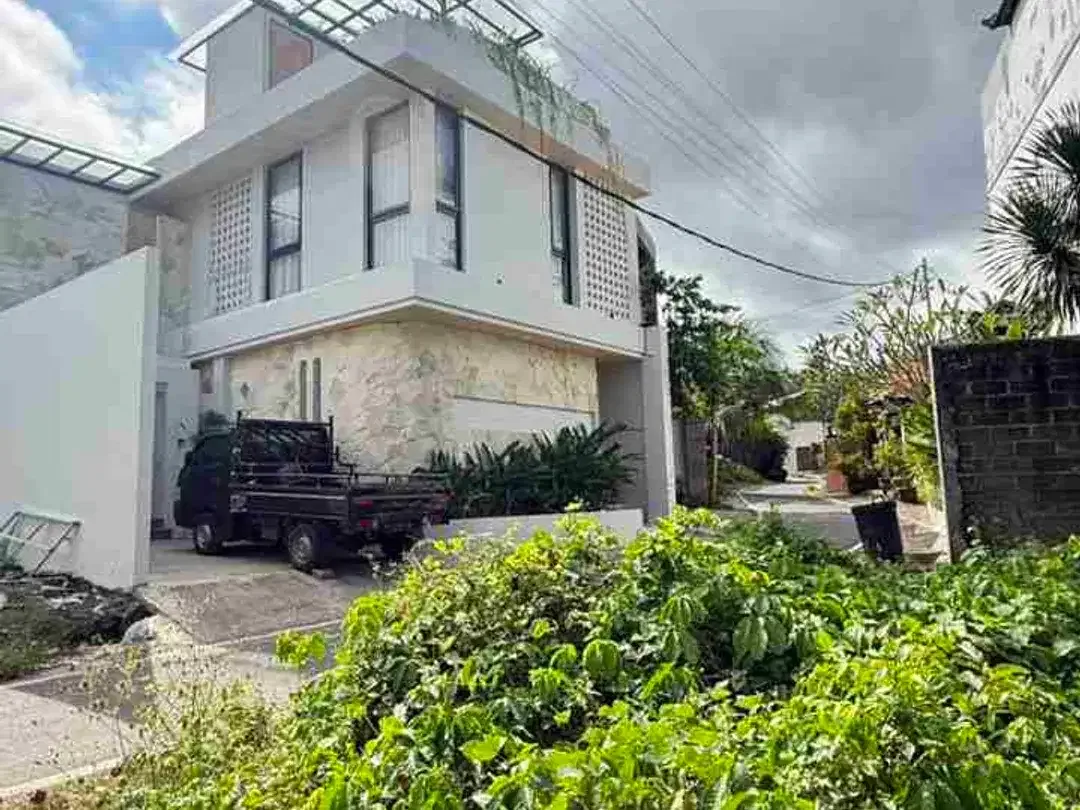 Jual Tanah Luas 200m2/2are Lokasi Jl Ratna Ungasan Zona Kuning area Villa komersil.t - Image 5 of 9