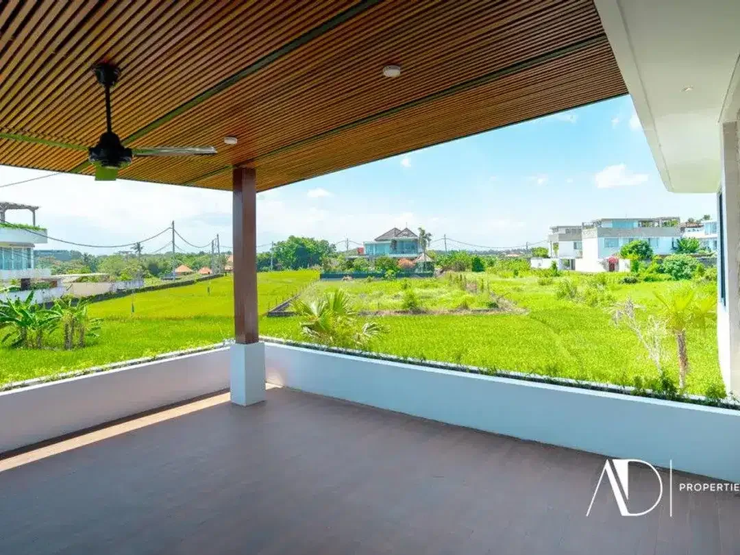 FREEHOLD | 2-BEDROOM VILLA WITH RICE FIELD VIEWS - CEMAGI - Image 5 of 10
