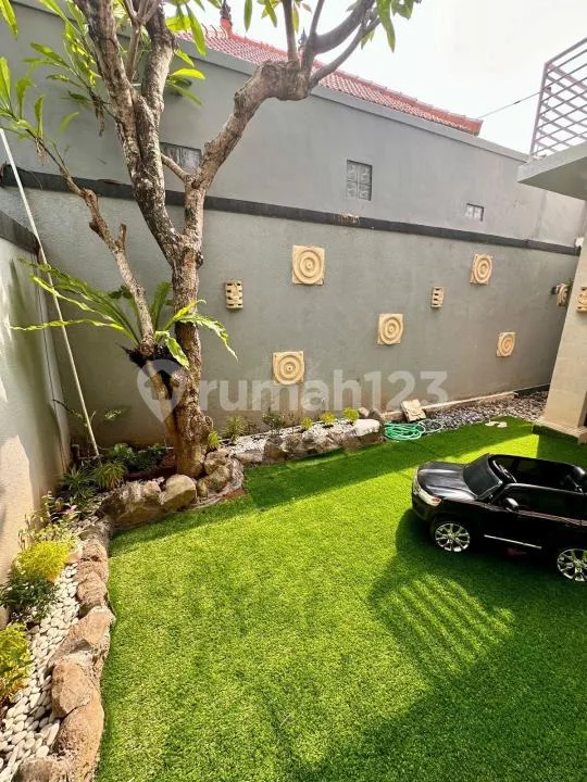 Villa 5 Kamar With Pool Furnished Strategis Tumbak Bayuh Canggu - Image 4 of 4