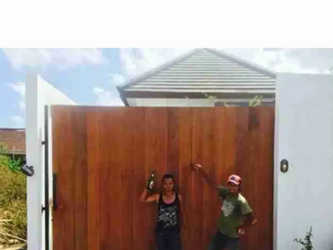 dijual rumah 3 kamar tidur+ halaman dekat pantai Balangan Jimbaran Badung Bali - Image 1 of 8
