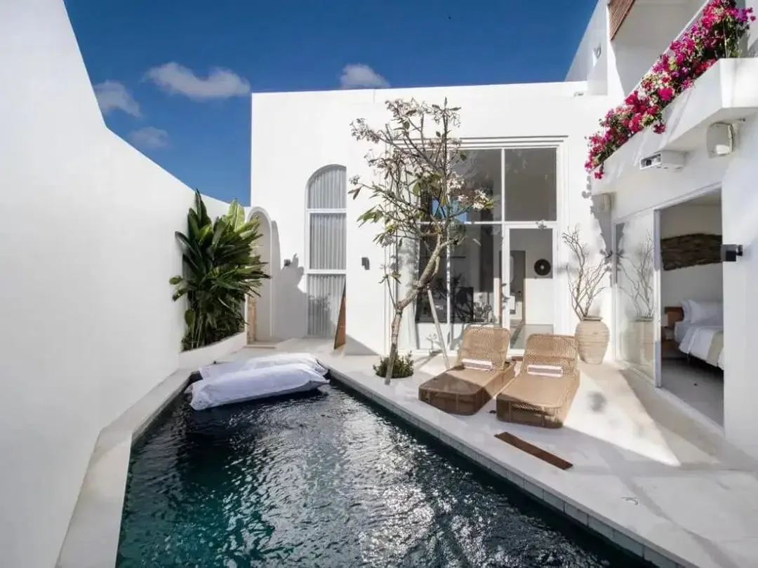 STUNNING 3BR VILLA IN PRIME ULUWATU - Image 8 of 10