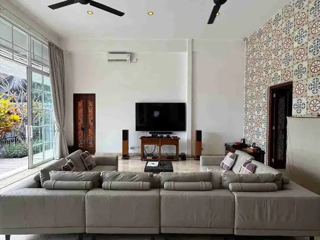Di jual villa luxury bagus di semat brawa Canggu dengan view sawah sungai dan gunung sangat cocok untuk komersil - Image 10 of 10