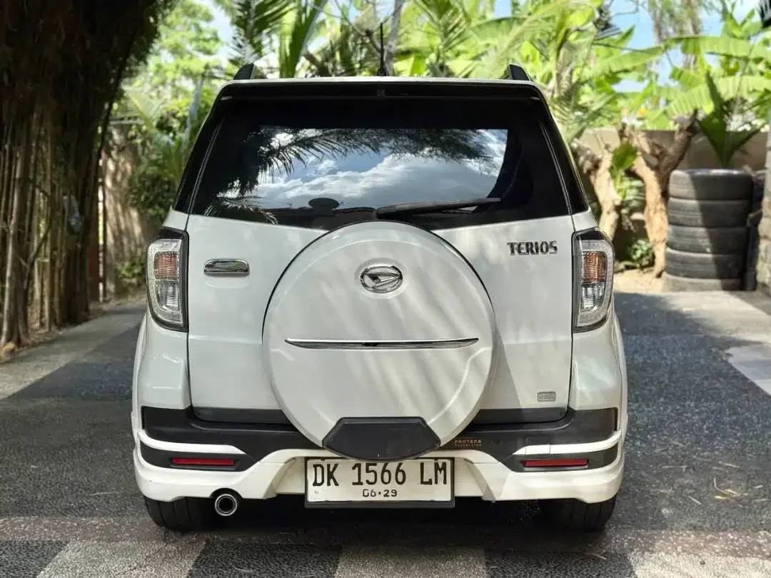 TERIOS ADVENTURE 2015 PUTIH DP 30 SIAP PAKAI - Image 3 of 8