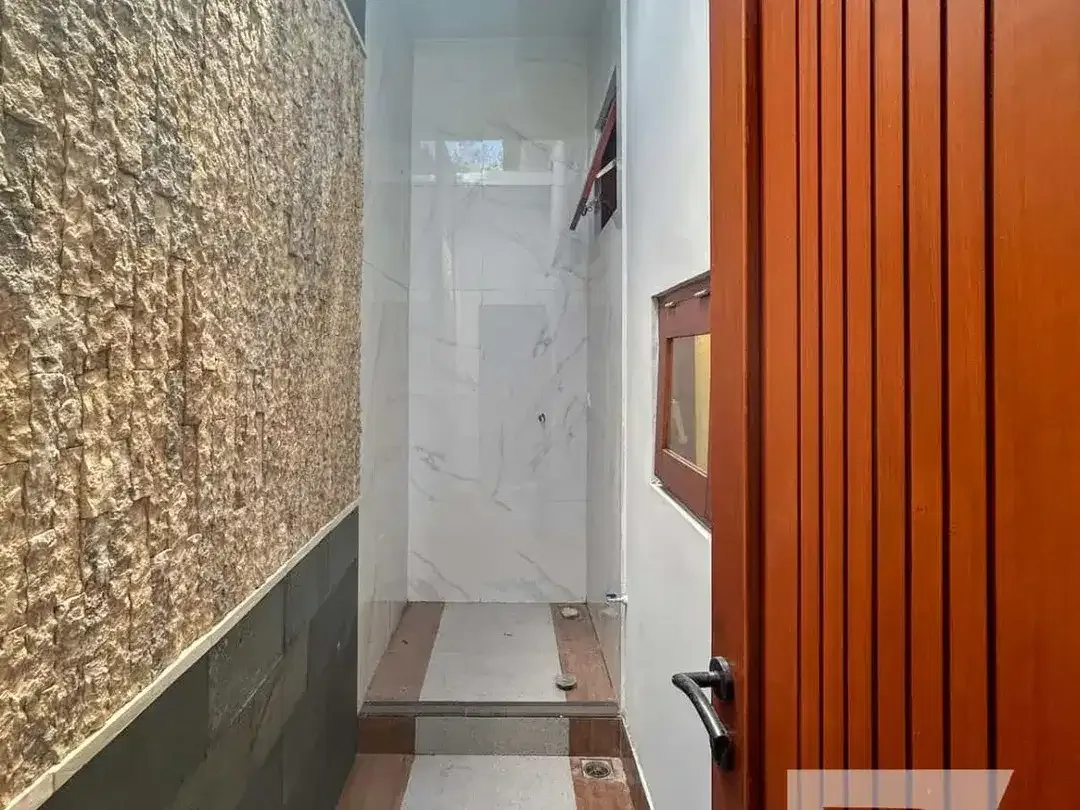 Brand New 3 Bedroom House Renon Bali for Rent Yearly - Image 3 of 10
