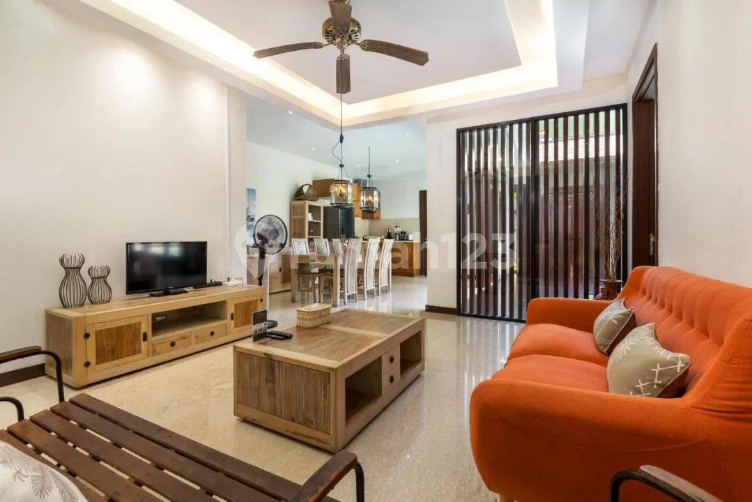 Villa 3 Kamar Security 24 Jam di Kerobokan Ich - Image 2 of 4