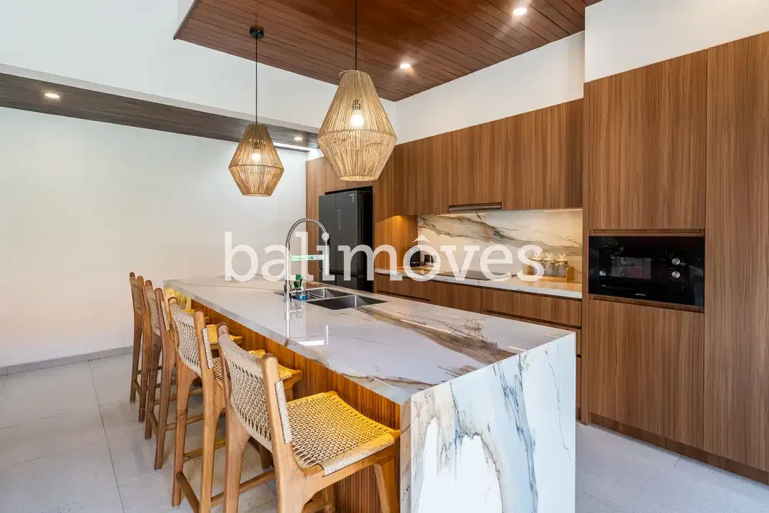 Vila Baru Tiga Kamar Tidur yang Indah Di Tepi Pantai Sanur - Image 9 of 10