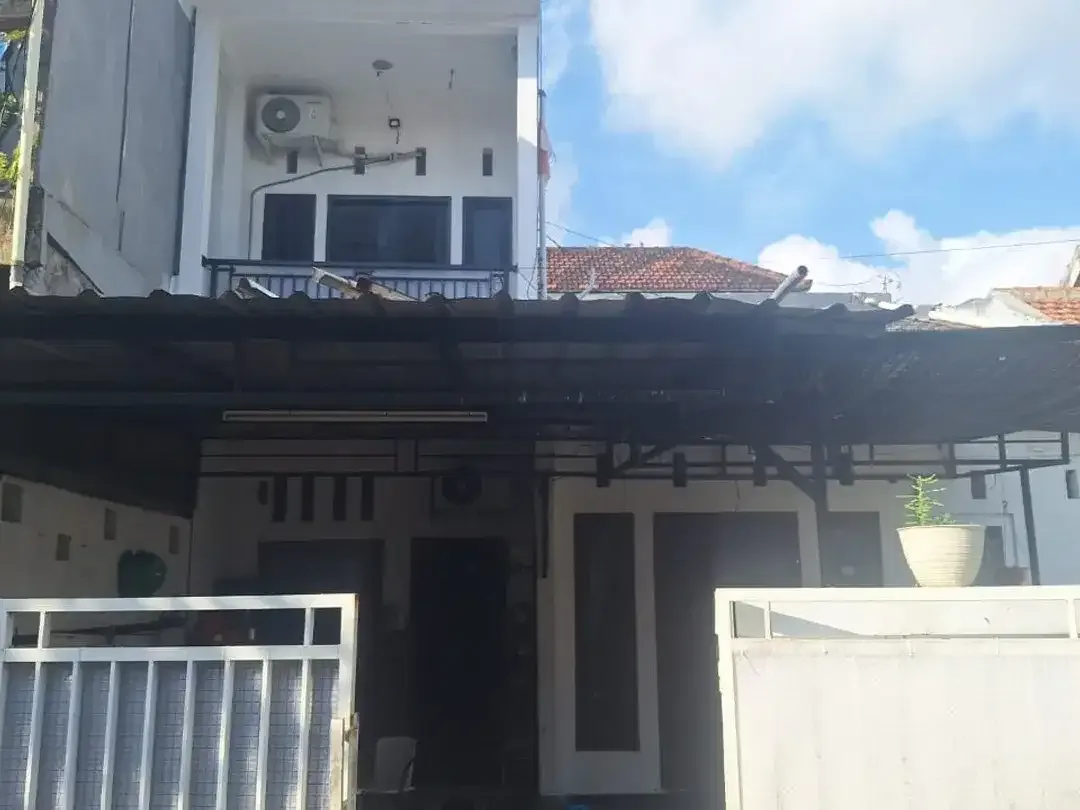 Dijual Rumah 2 Lantai Dikawasan Andakasa Gatsu Denpasar - Image 1 of 4