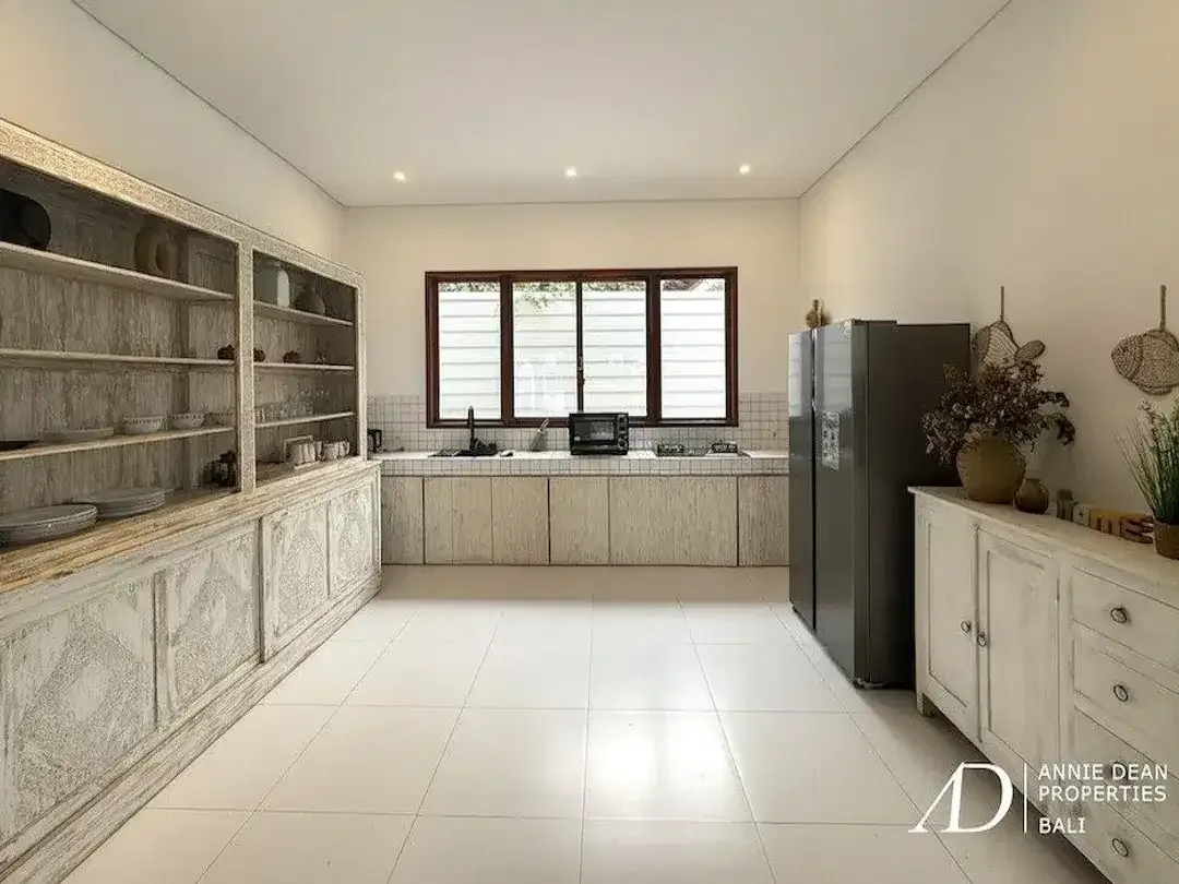 LEASEHOLD | SINGLE-LEVEL 3-BEDROOM VILLA IN PEACEFUL NYANYI, CANGGU - Image 6 of 9