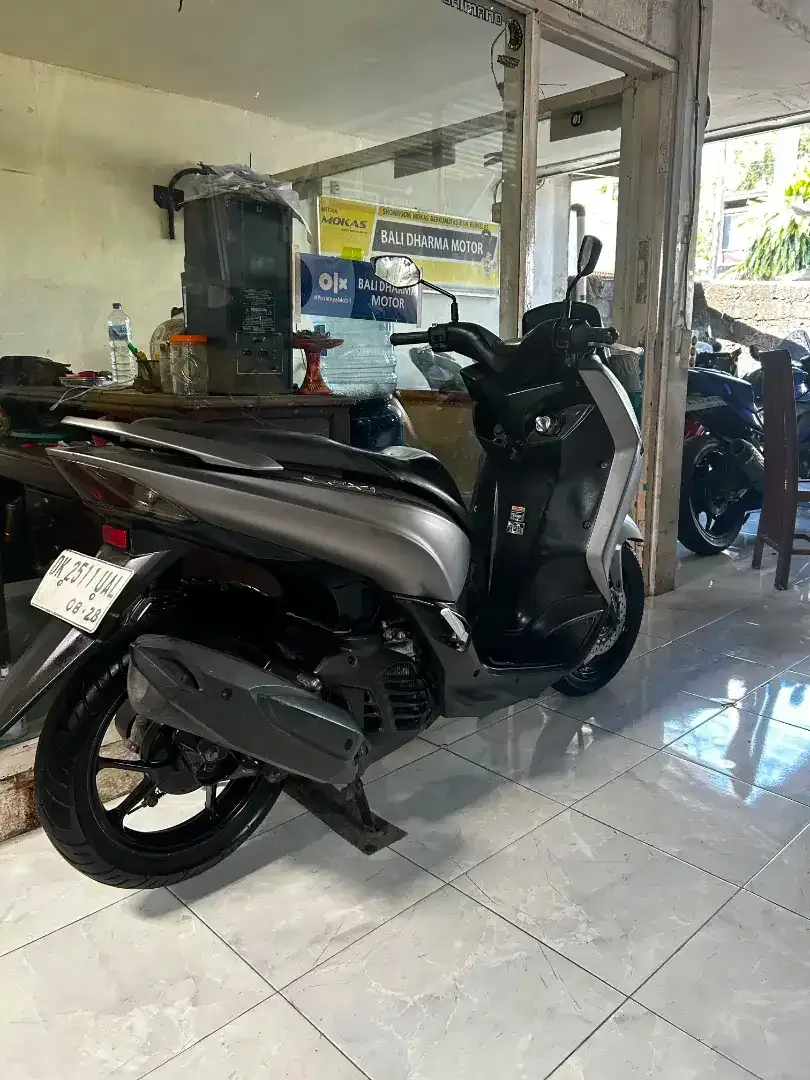 YAMAHA LEXI 125 TAHUN 2018 PAJAK HIDUP SURAT LENGKAP - Image 4 of 7