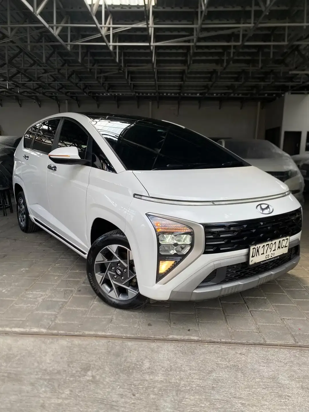Hyundai Stargazer Prime 1.5 IVT 2024 - Image 1 of 10