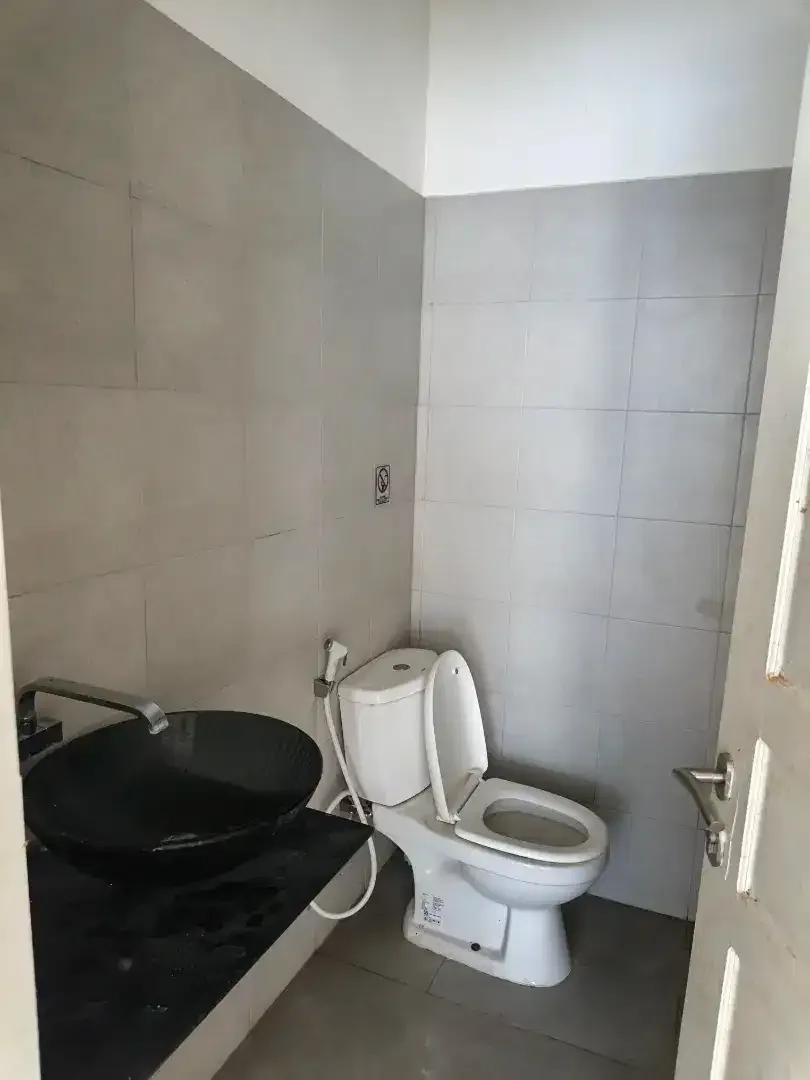 SHOP 4,5 x 9 M FOR LEASE IN BUMBAK UMALAS - PRIME LOCATION - Image 5 of 6
