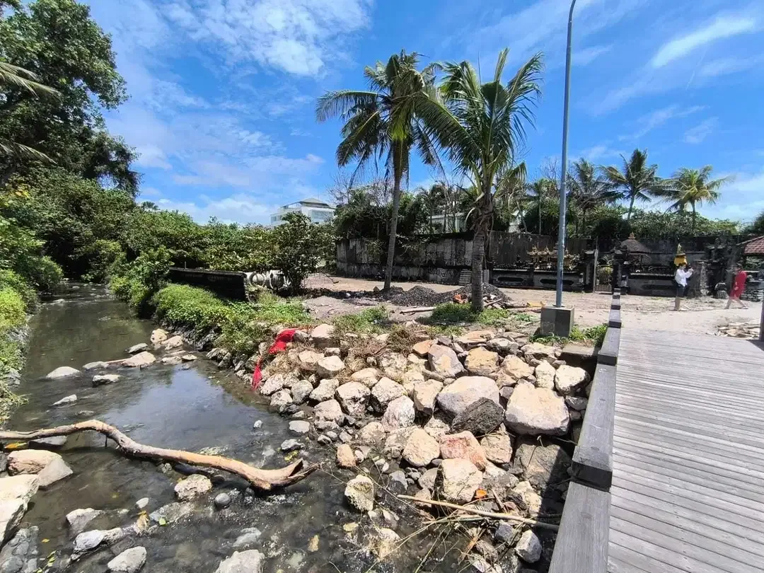 Tanah Premium Beach Front Pantai Seminyak badung - Image 6 of 10