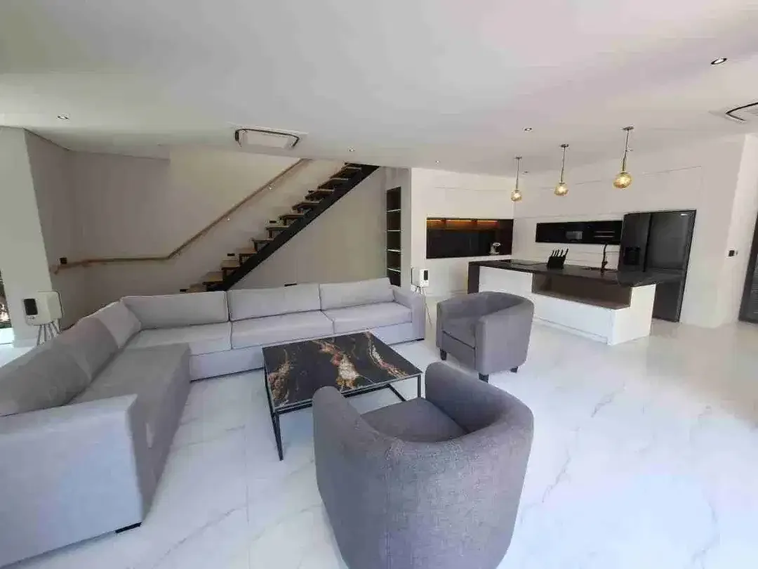 Luxury Villa Baru 3 Lantai Ocean View Jimbaran - Image 2 of 10