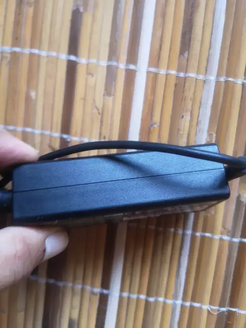 Charger laptop sony vaio original - Image 6 of 9