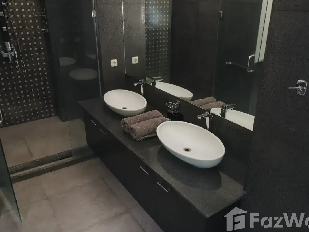 6 Bedroom Villa for sale in Tejakula, Bali - Image 7 of 9