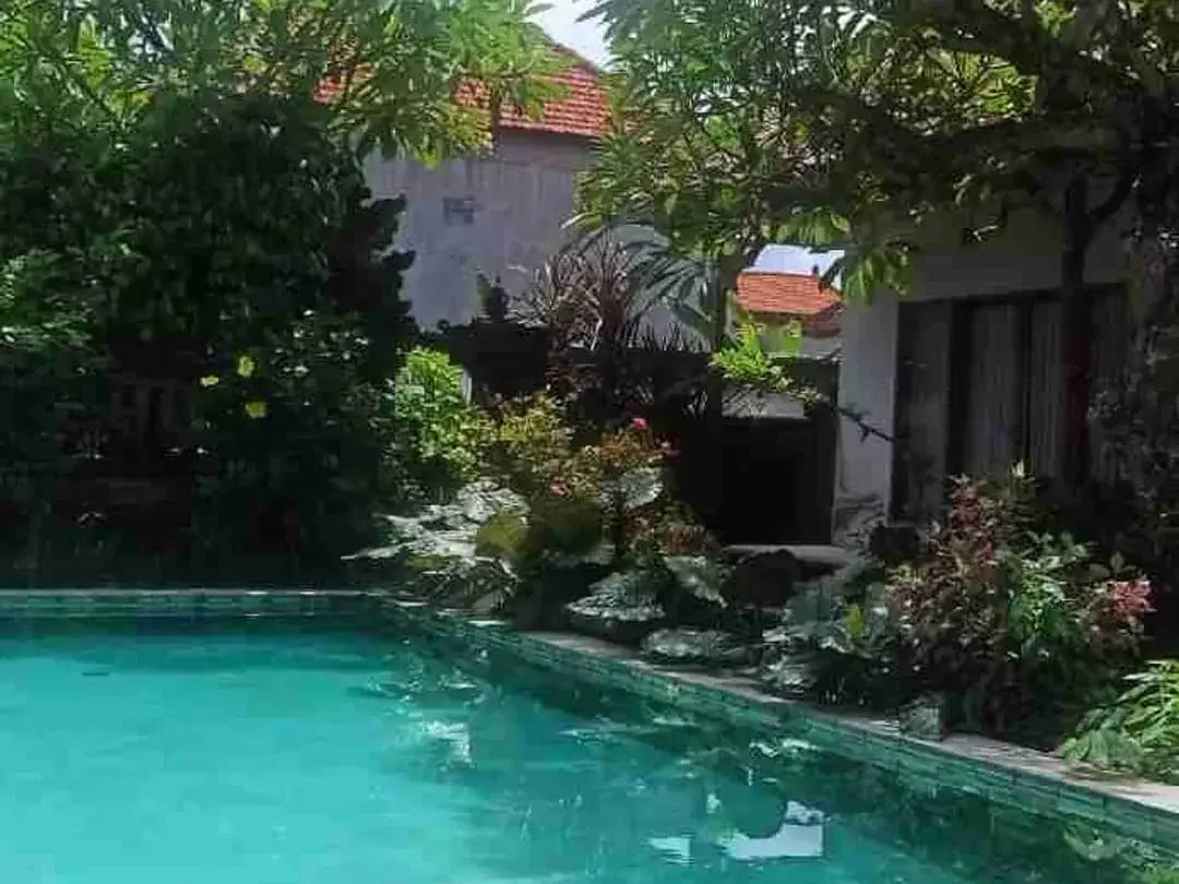 Luxury Villa Classic 10 Menit ke Sanur Dekat Living World - Image 4 of 10