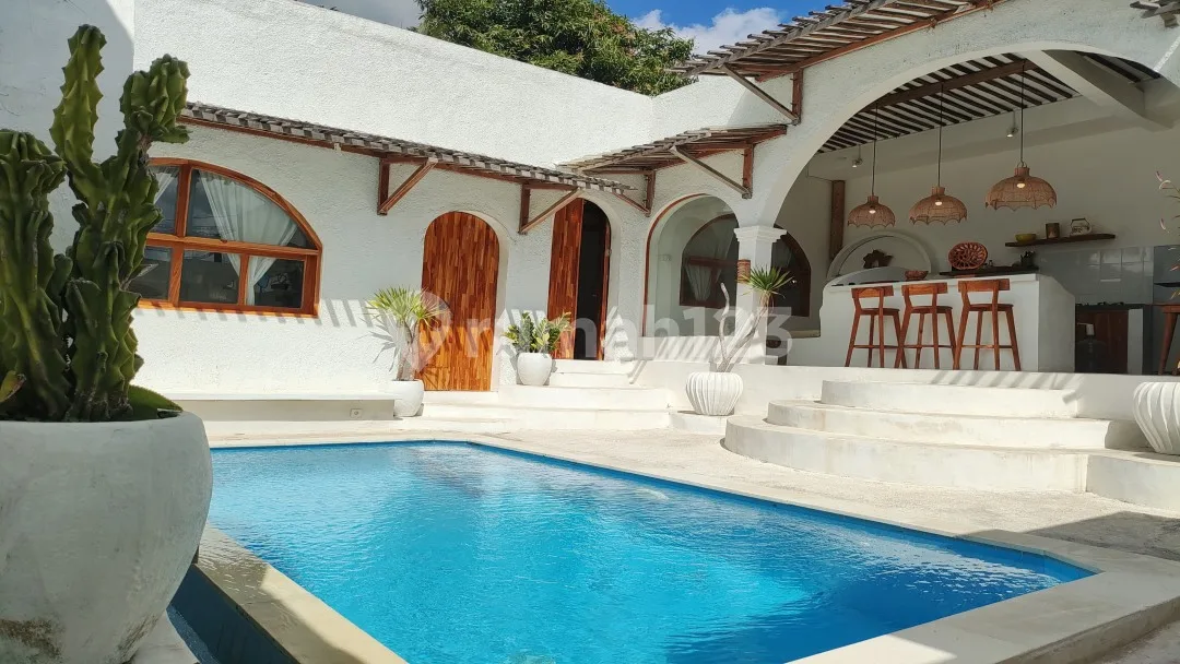 Brand New Villa Rental Yearly  Furnished Baru SHM - Sertifikat Hak Milik di Pererenan Rumah - Image 1 of 4
