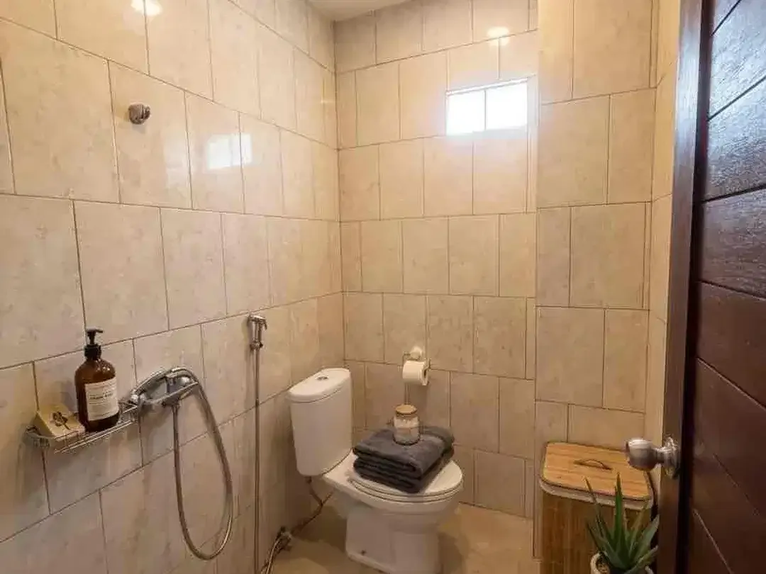 Dijual Rumah Strategis 2 Lantai di Poh Gading Jimbaran - Image 7 of 10
