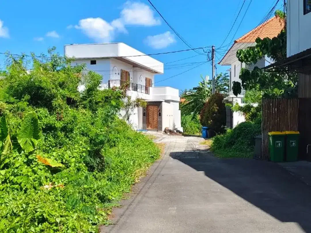 TANAH LOKASI STRATEGIS COCOK UNTUK VILLA DI TIBUBENENG CANGGU - Image 2 of 6