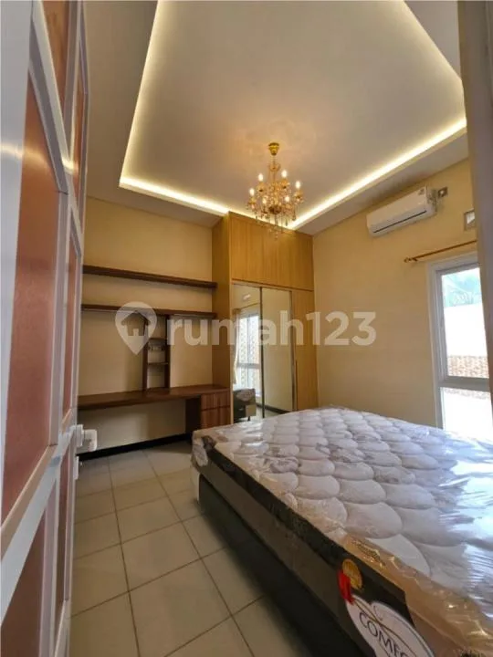 Luxury Villa With Pool And Full Decorative Lights - Image 4 of 4