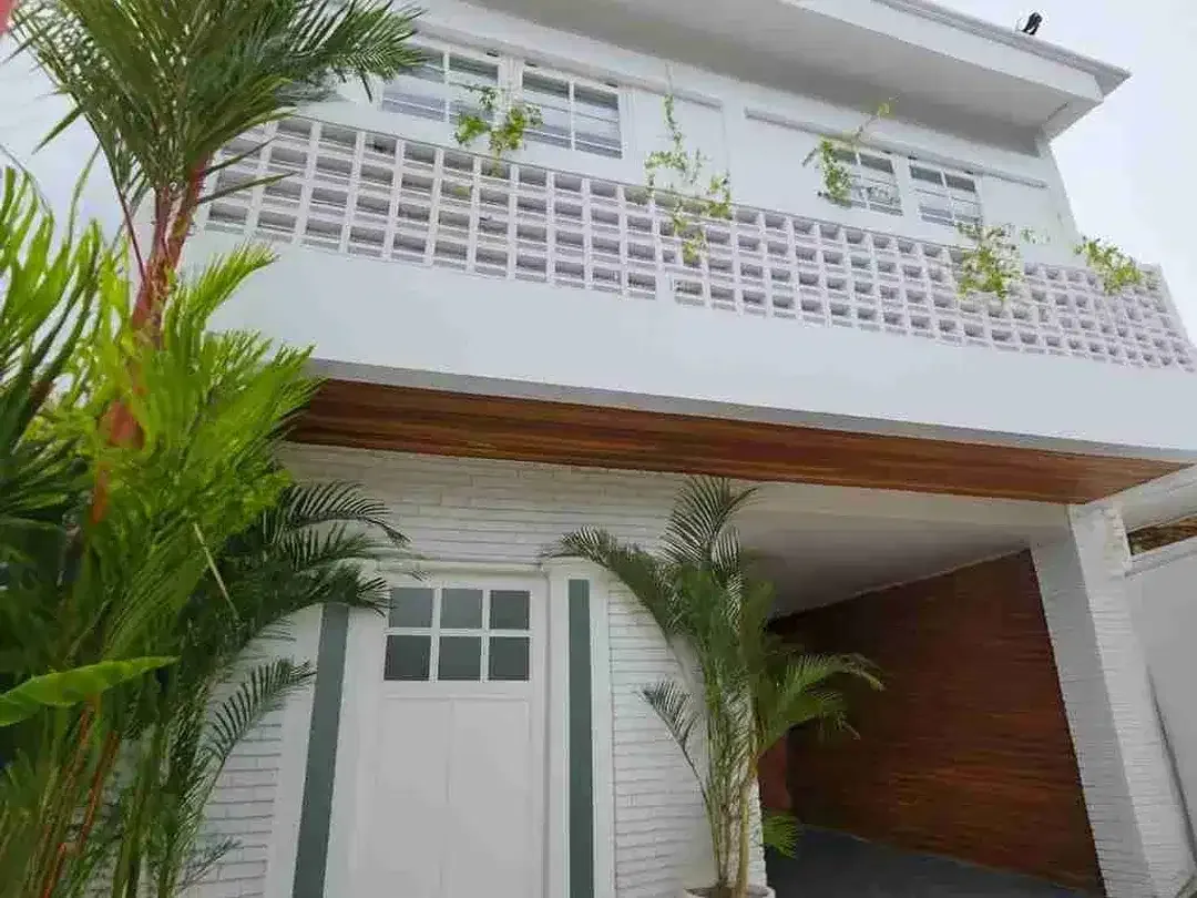 Villa cantik modern tropis Kutat lestari Sanur Bali - Image 1 of 10