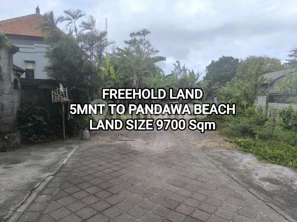 Tanah Luasan Besar 5 Menit Dari Pantai Pandawa Badung Bali - Image 1 of 4