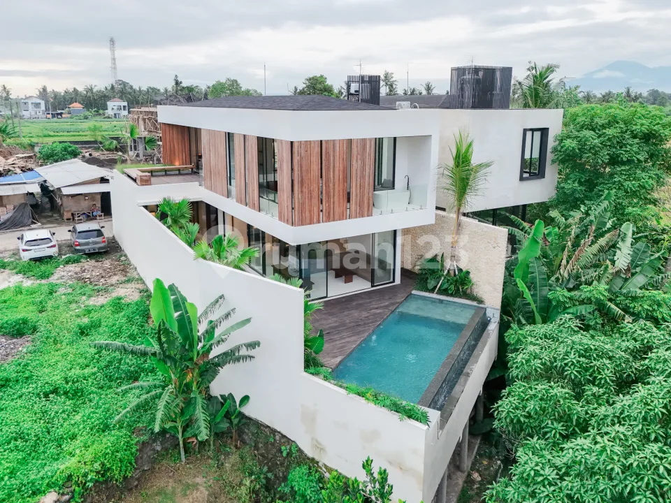 Villa Luxury 3Br Full View Persawahan Dekat Pantai Nyanyi - Image 2 of 4