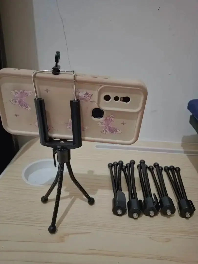 Tripod Kaki Senter Holder Bahan Besi Lentur Kuat,bisa untuk HP, camera - Image 3 of 8