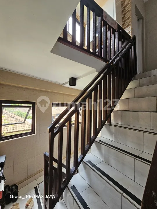 Jual Cepat! Ruko 3 Lantai di Area Pemogan Denpasar Selatan - Image 3 of 4