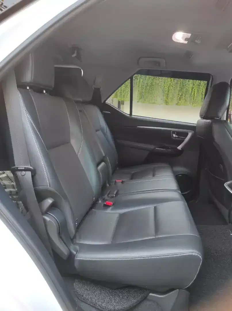 Toyota Fortuner 2.8GR sport diesel - Image 6 of 8