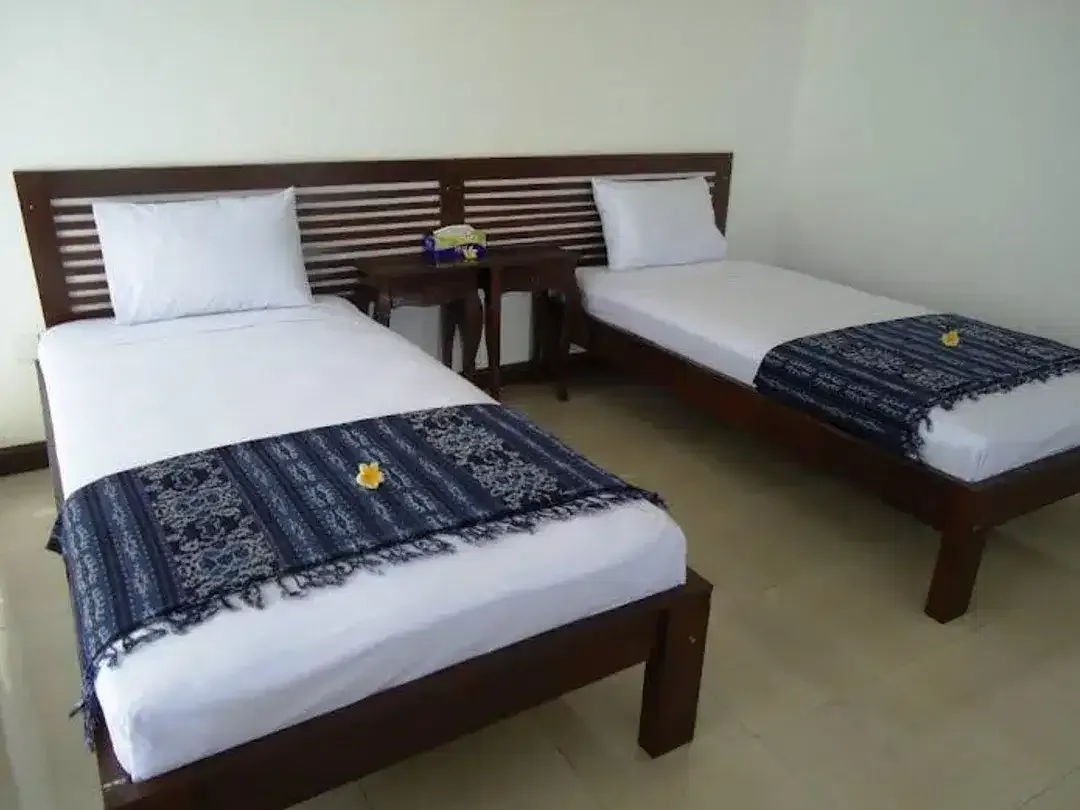PENGINAPAN DIJUAL - 7BR - LOVINA, BULELENG - Image 4 of 6