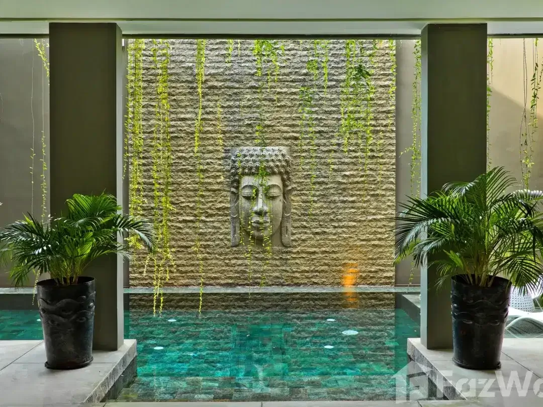 3 Bedroom Villa for sale in Seminyak, Bali - Image 1 of 10