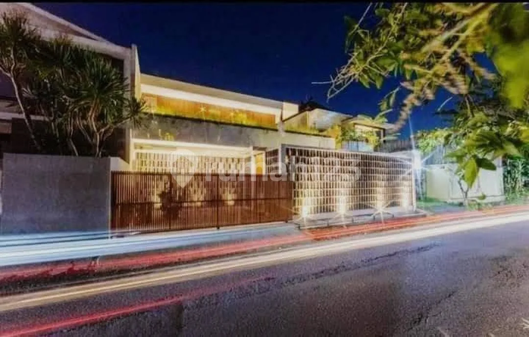 Villa Sunset View Akses Private Pantai Luas Pool Parkir Jimbaran - Image 2 of 4